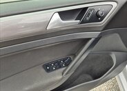 Volkswagen Golf Kombi 1,6 l 81 kw