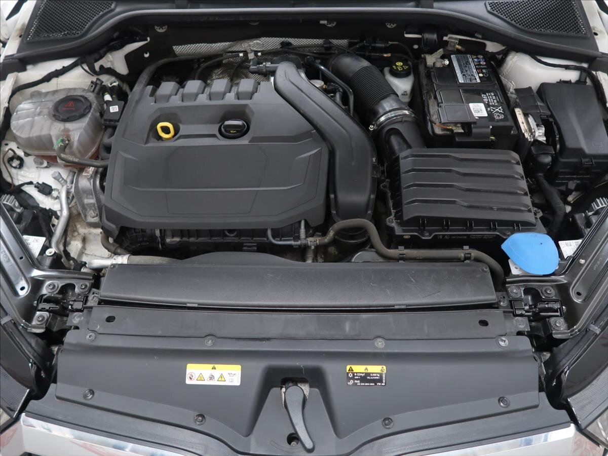 Škoda Octavia Sedan / Limuzína 1,5 l 110 kw