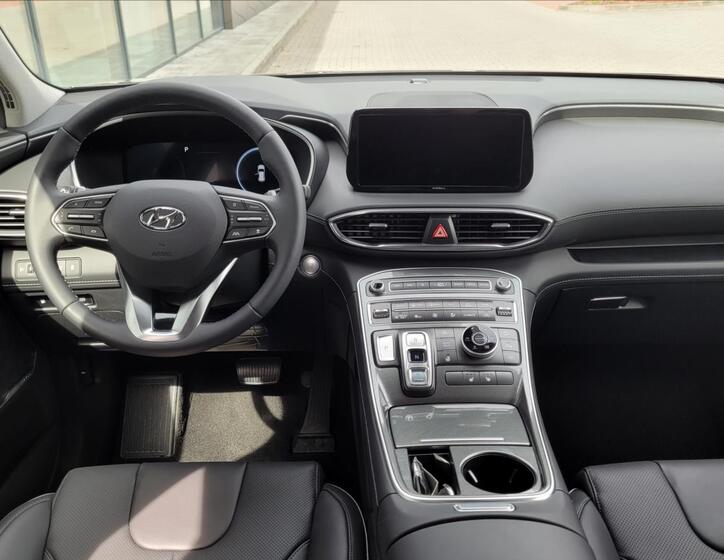 Hyundai Santa Fe SUV 1,6 l 195 kw