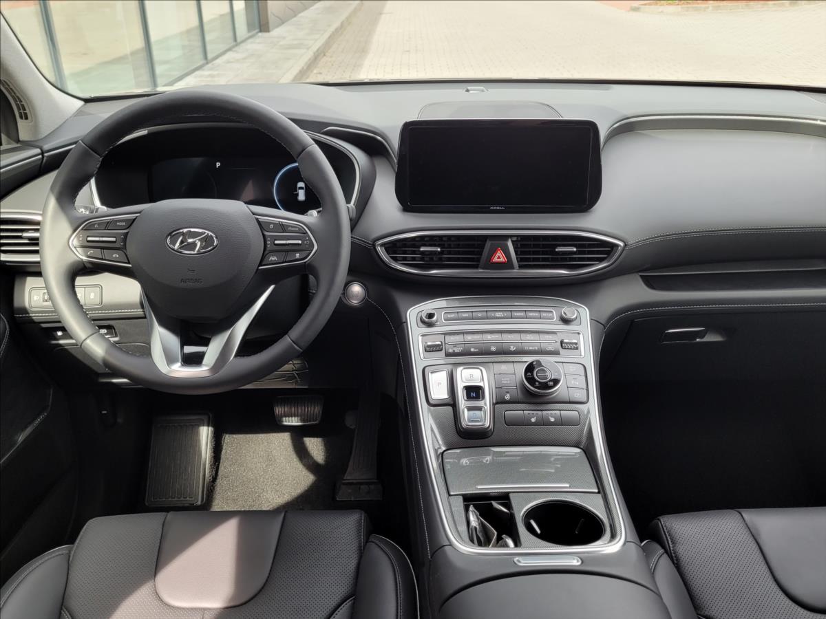 Hyundai Santa Fe SUV 1,6 l 195 kw