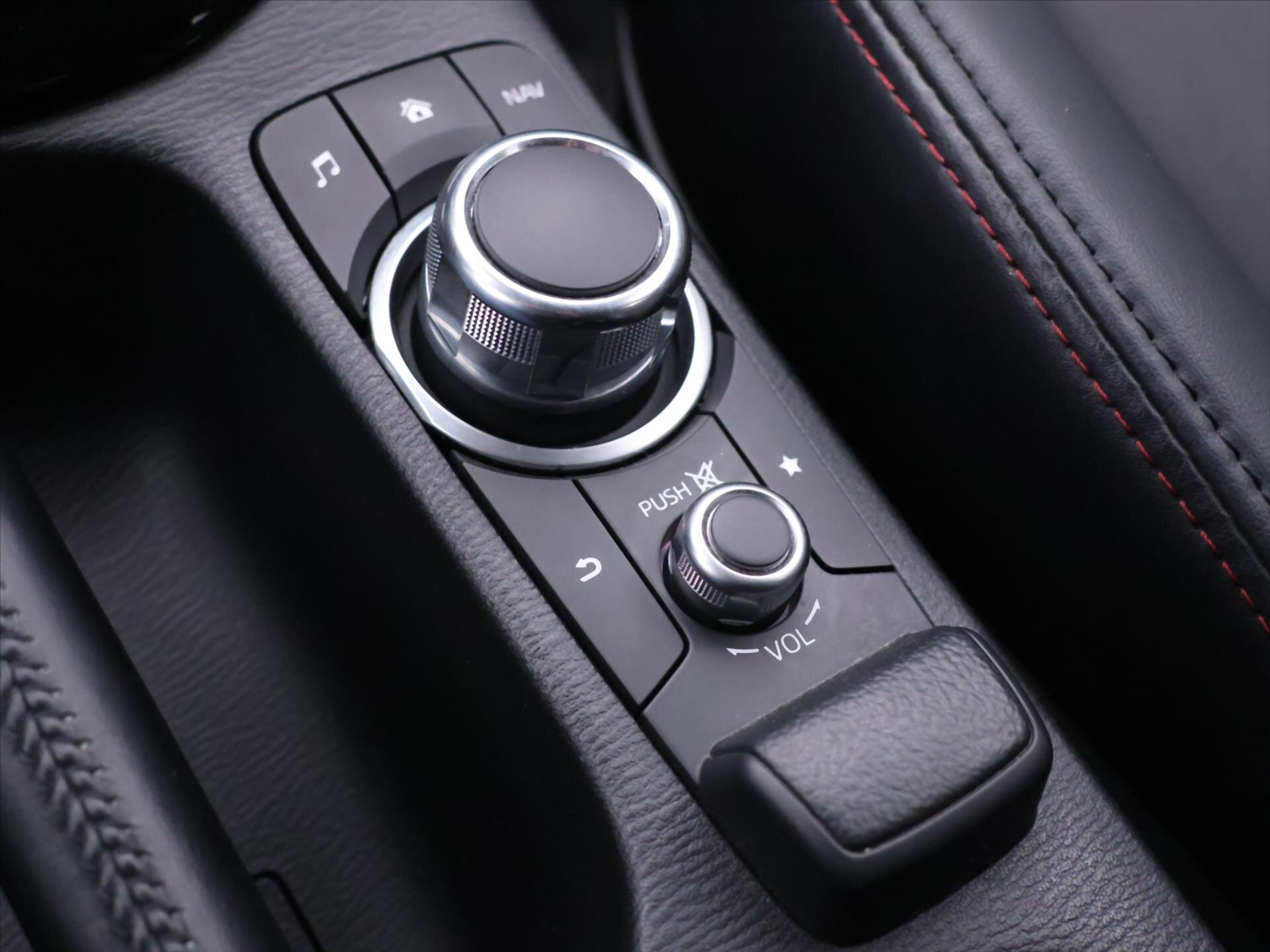 Mazda CX-3 SUV / Terénní 2,0 l 110 kw