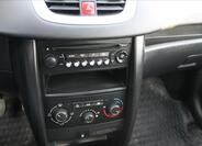 Peugeot 207 11