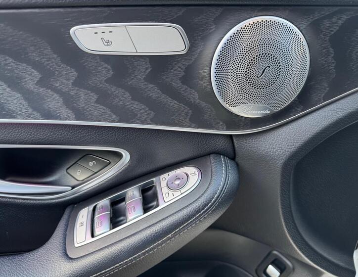 Mercedes-Benz Třídy C 9