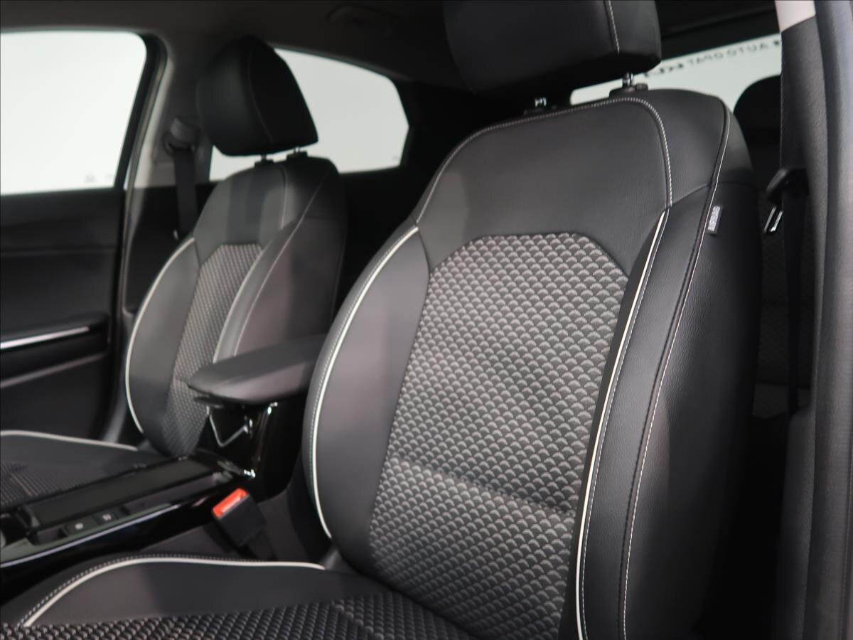 KIA XCeed CUV / Crossover 1,5 l 103 kw