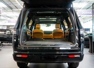 Jeep Grand Wagoneer 8