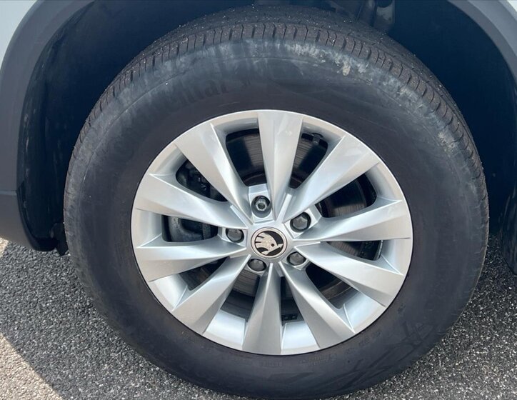 Škoda Karoq SUV / Terénní 1,5 l 110 kw