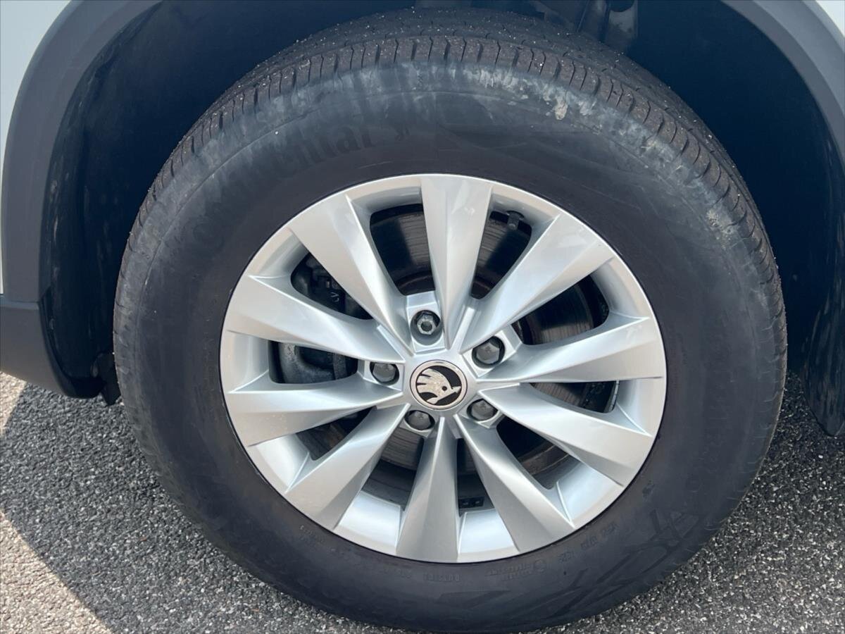 Škoda Karoq SUV / Terénní 1,5 l 110 kw