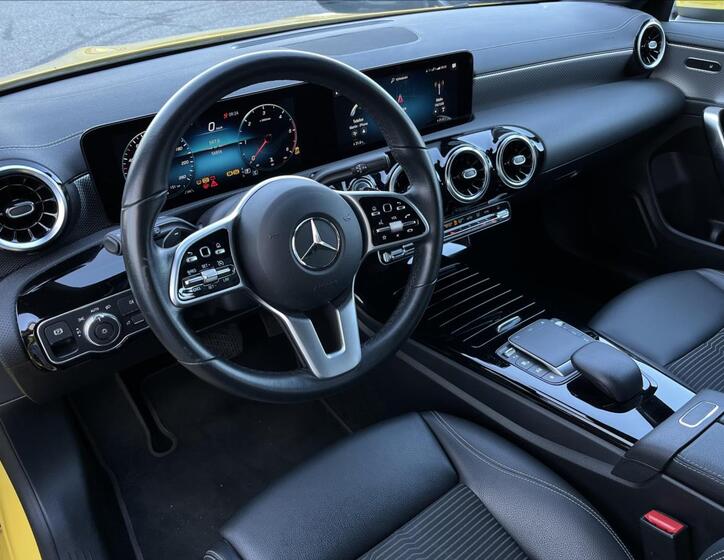 Mercedes-Benz CLA 9