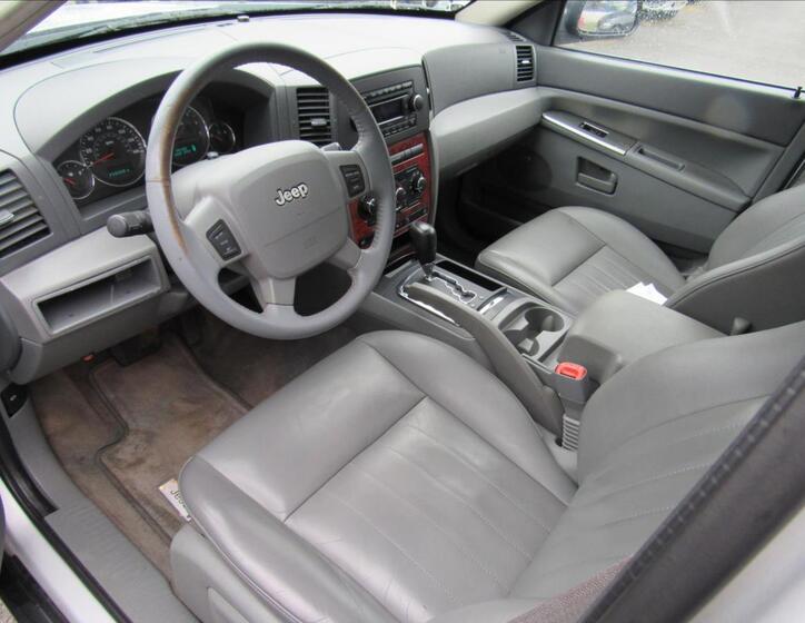 Jeep Grand Cherokee 9