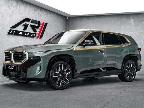 BMW XM SUV 4,4 l 360 kw