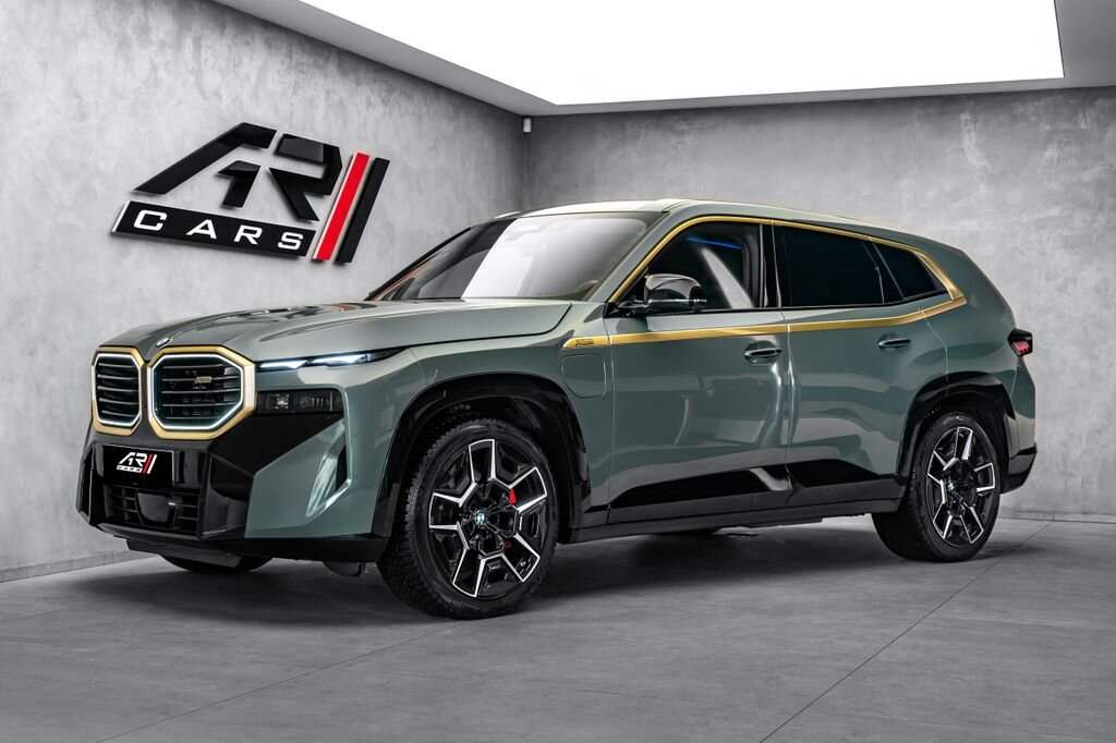 BMW XM SUV 4,4 l 360 kw
