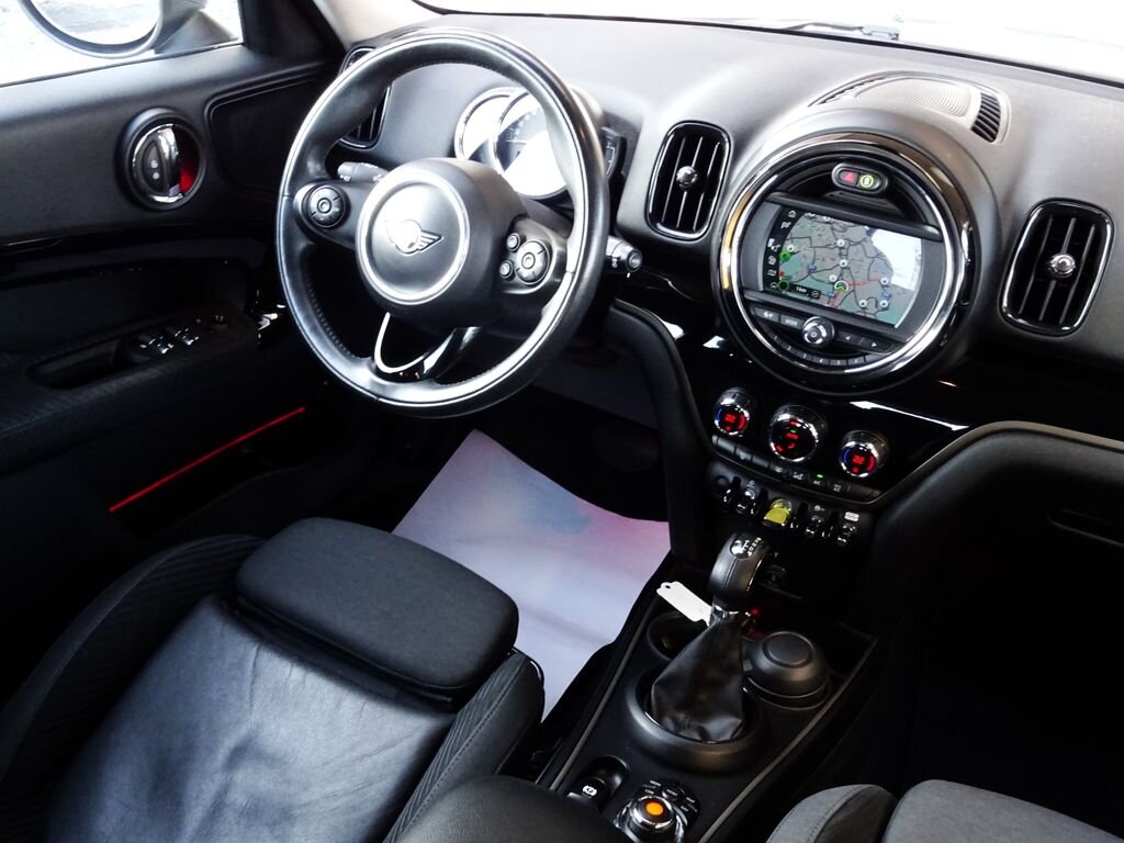 Mini Ostatní Kombi 1,5 l 165 kw