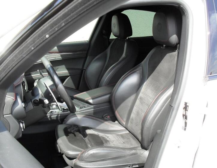 Alfa Romeo Stelvio 13