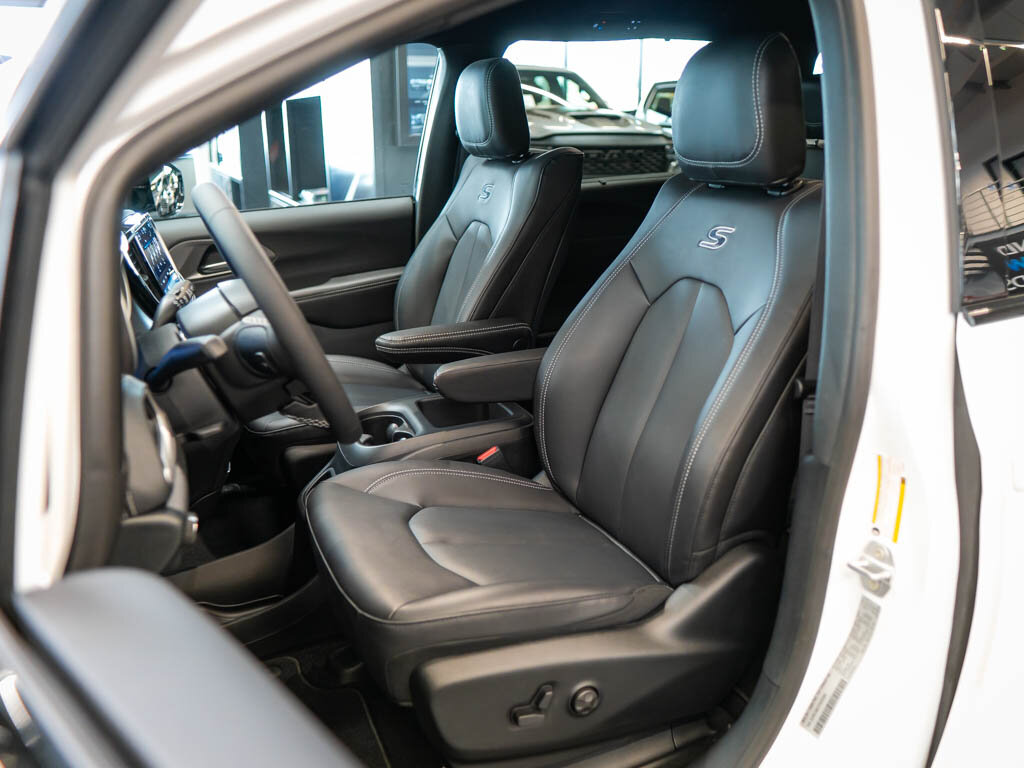 Chrysler Pacifica MPV 3,6 l 221 kw