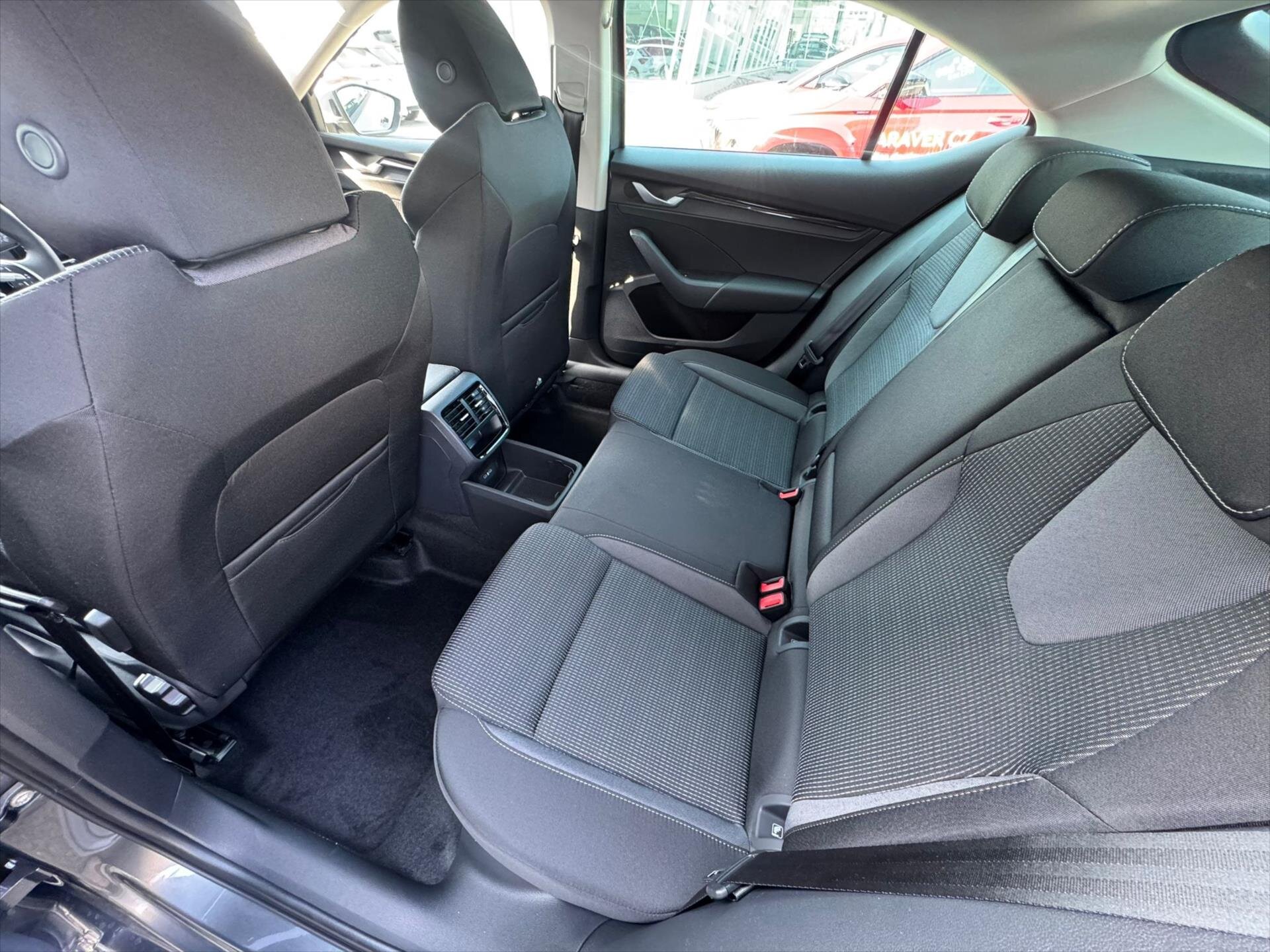 Škoda Octavia Sedan / Limuzína 1,5 l 110 kw