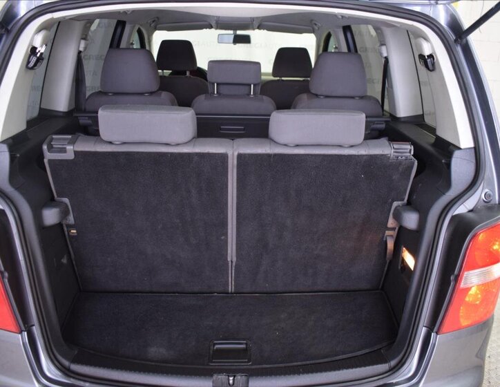 Volkswagen Touran MPV 2,0 l 103 kw