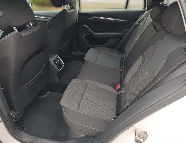 Škoda Octavia Kombi 1,5 l 110 kw