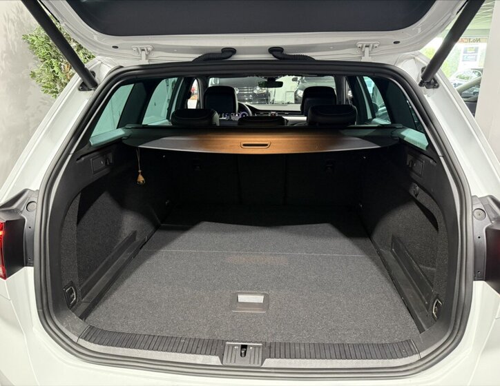 Volkswagen Passat Kombi 2,0 l 110 kw