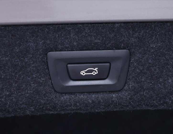 BMW Řada 5 Sedan 2,0 l 140 kw