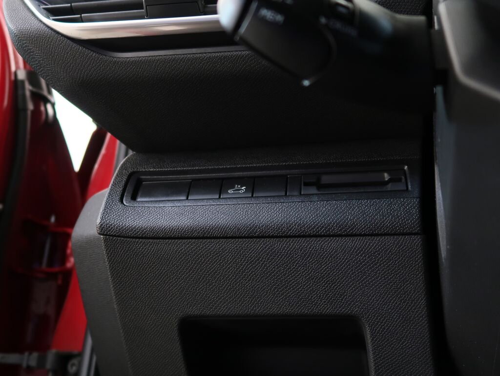 Peugeot 3008 SUV 2,0 l 110 kw