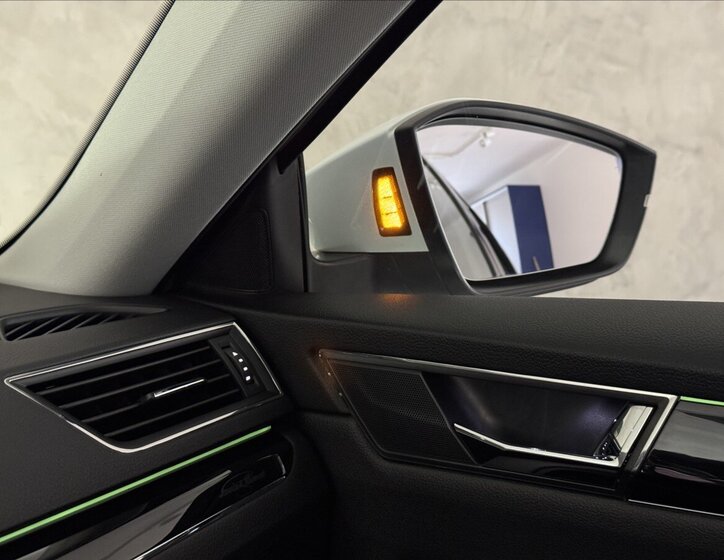 Škoda Superb Kombi 1,4 l 160 kw