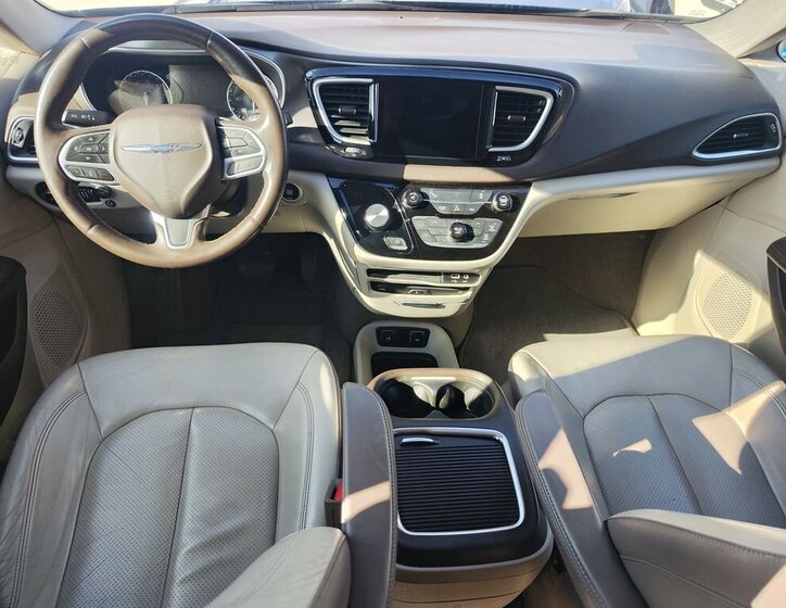 Chrysler Pacifica MPV 3,6 l 211 kw