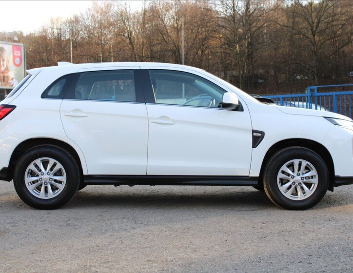 Mitsubishi ASX SUV / Terénní 2,0 l 110 kw