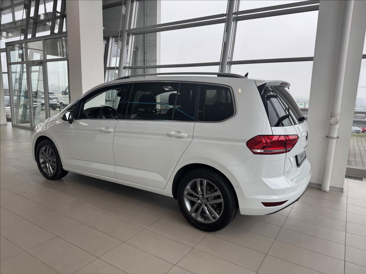 Volkswagen Touran MPV 1,5 l 110 kw