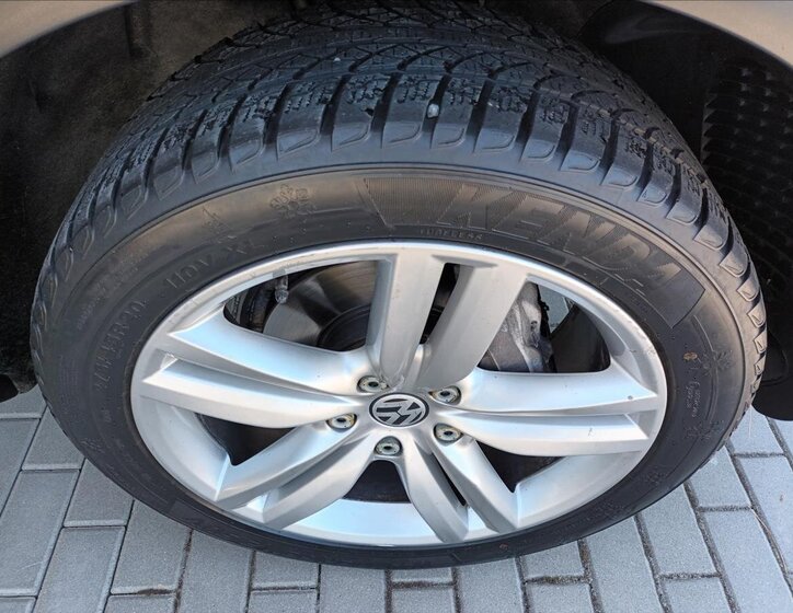 Volkswagen Touareg SUV / Terénní 3,0 l 176 kw