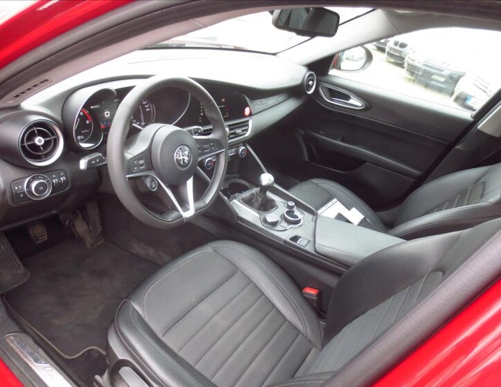 Alfa Romeo Giulia Sedan 2,1 l 110 kw