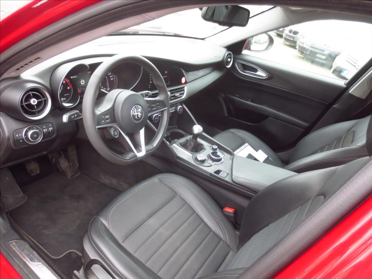 Alfa Romeo Giulia Sedan 2,1 l 110 kw