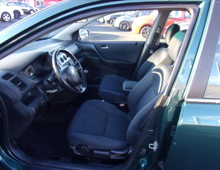 Honda Civic Hatchback 1,7 l 74 kw