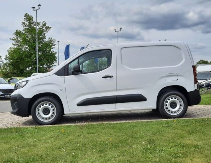 Peugeot Partner 8