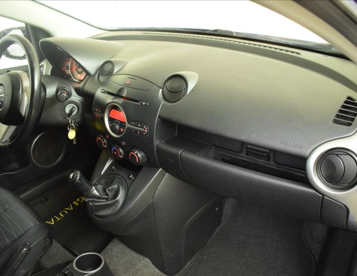 Mazda 2 Hatchback 1,4 l 50 kw