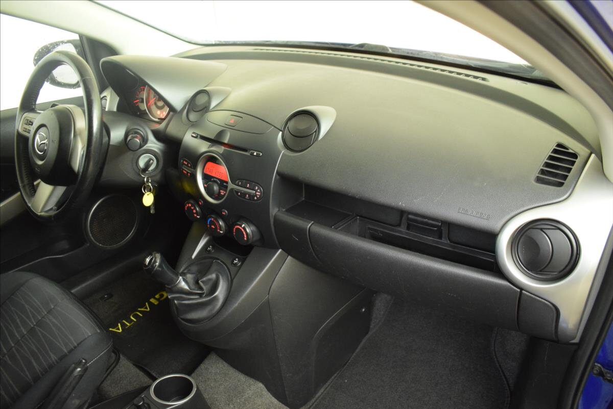 Mazda 2 Hatchback 1,4 l 50 kw
