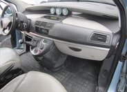 Peugeot 807 Kombi 2,2 l 94 kw
