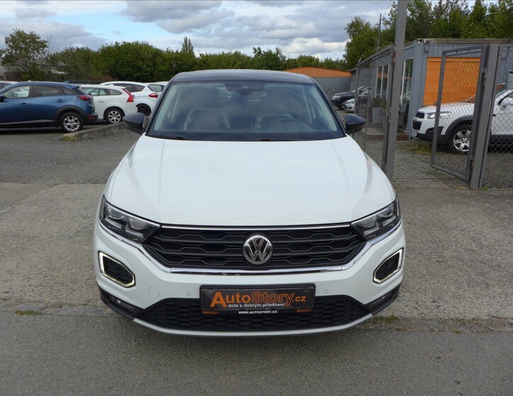 Volkswagen T-Roc 3