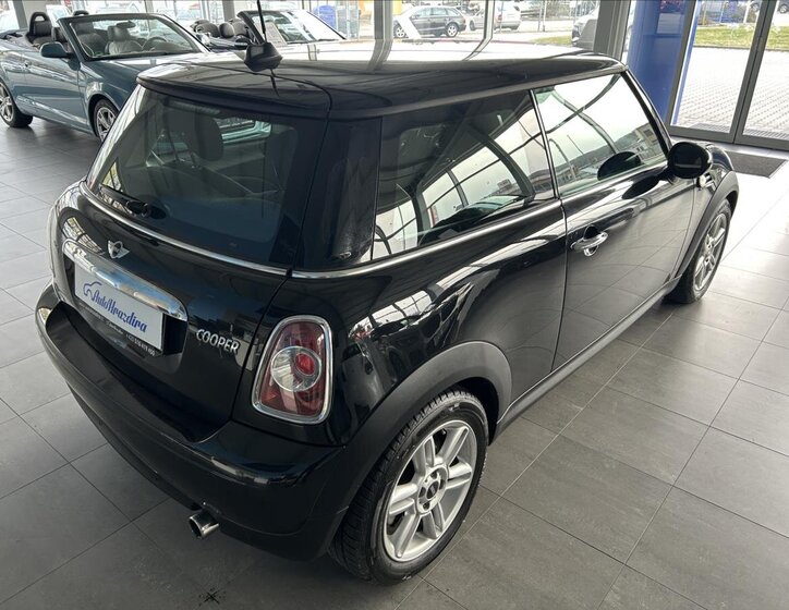 Mini Cooper Hatchback 1,6 l 90 kw