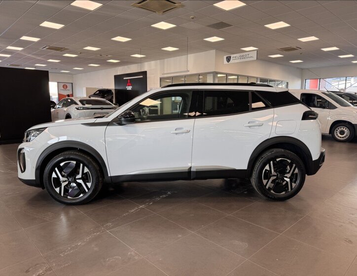 Peugeot 2008 Hatchback 1,2 l 74 kw