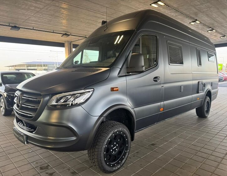 Mercedes-Benz Sprinter 1