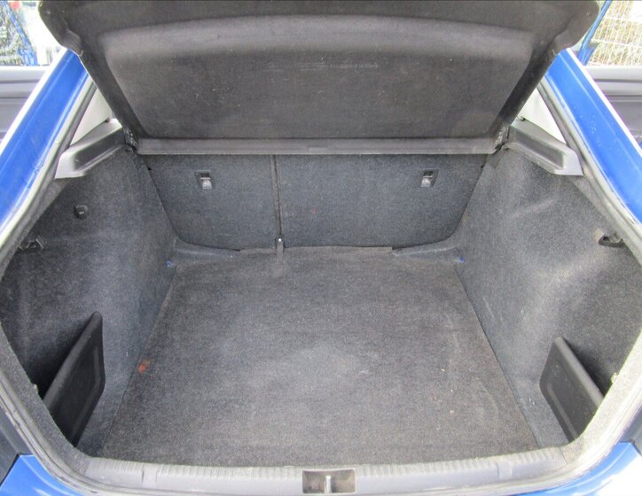 Škoda Rapid Sedan 999,0 70 kw