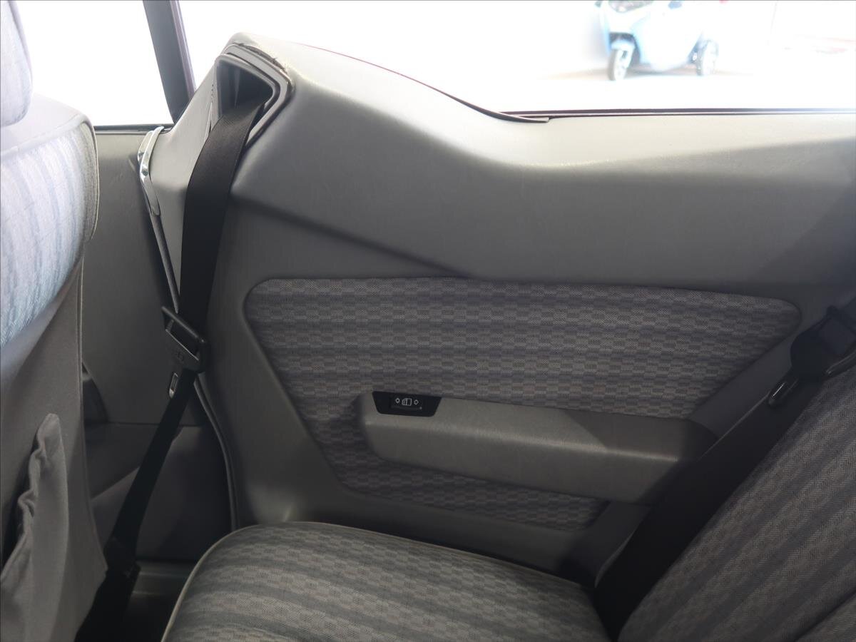 Mercedes-Benz 124 Kupé 3,0 l 162 kw