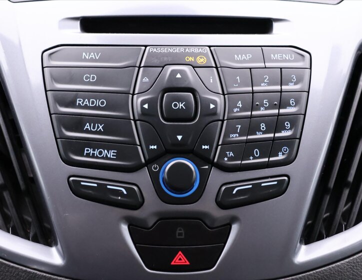 Ford Tourneo Custom Kombi 2,2 l 114 kw