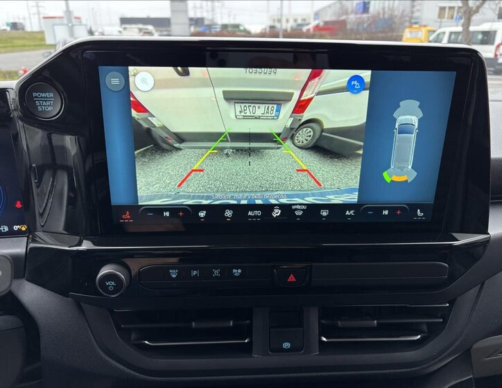 Ford Tourneo Custom 33