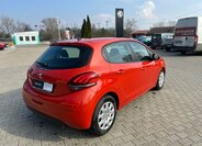 Peugeot 208 Hatchback 1,2 l 61 kw