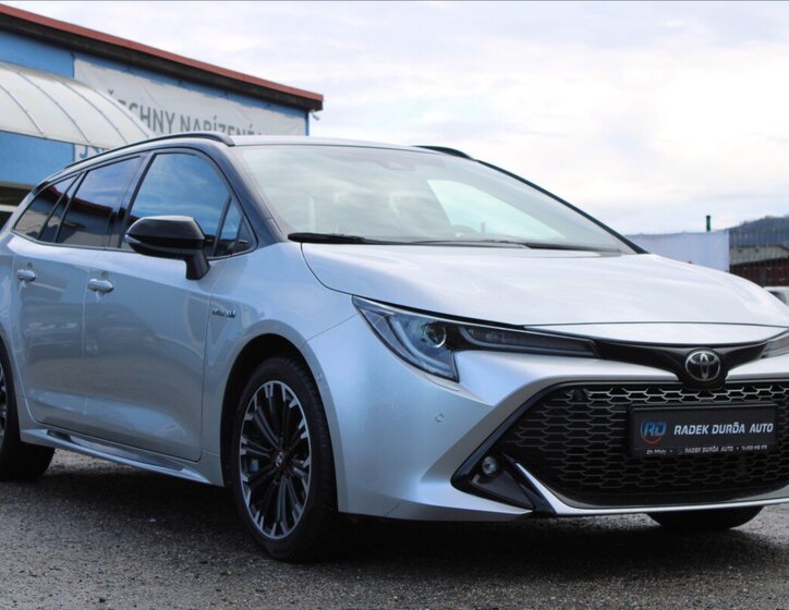 Toyota Corolla Kombi 2,0 l 112 kw