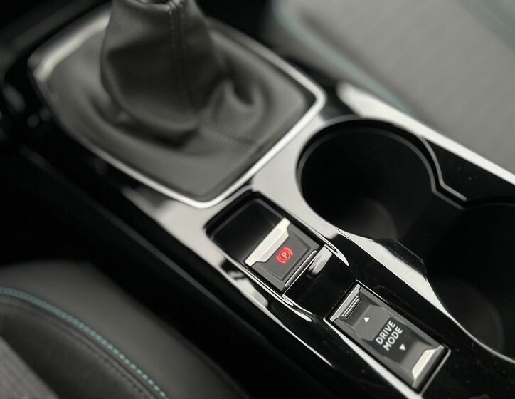 Peugeot 208 Hatchback 1,2 l 74 kw