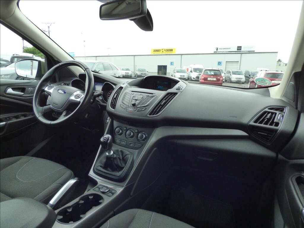 Ford Kuga SUV / Terénní 2,0 l 110 kw