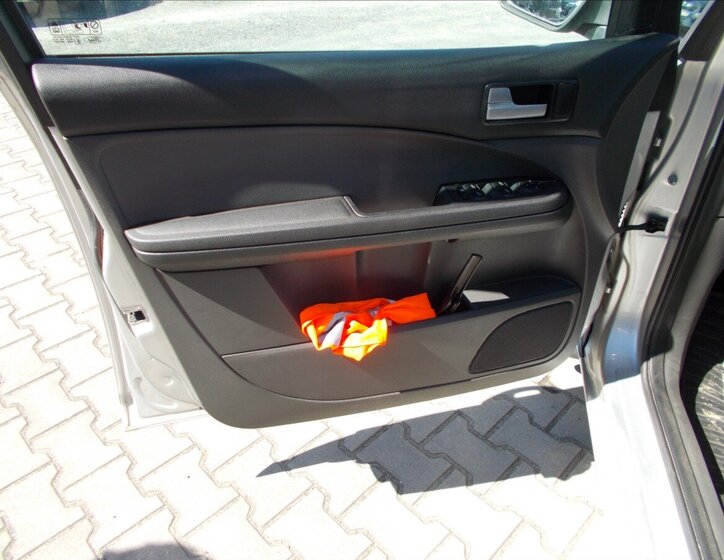 Ford C-MAX MPV 1,6 l 80 kw