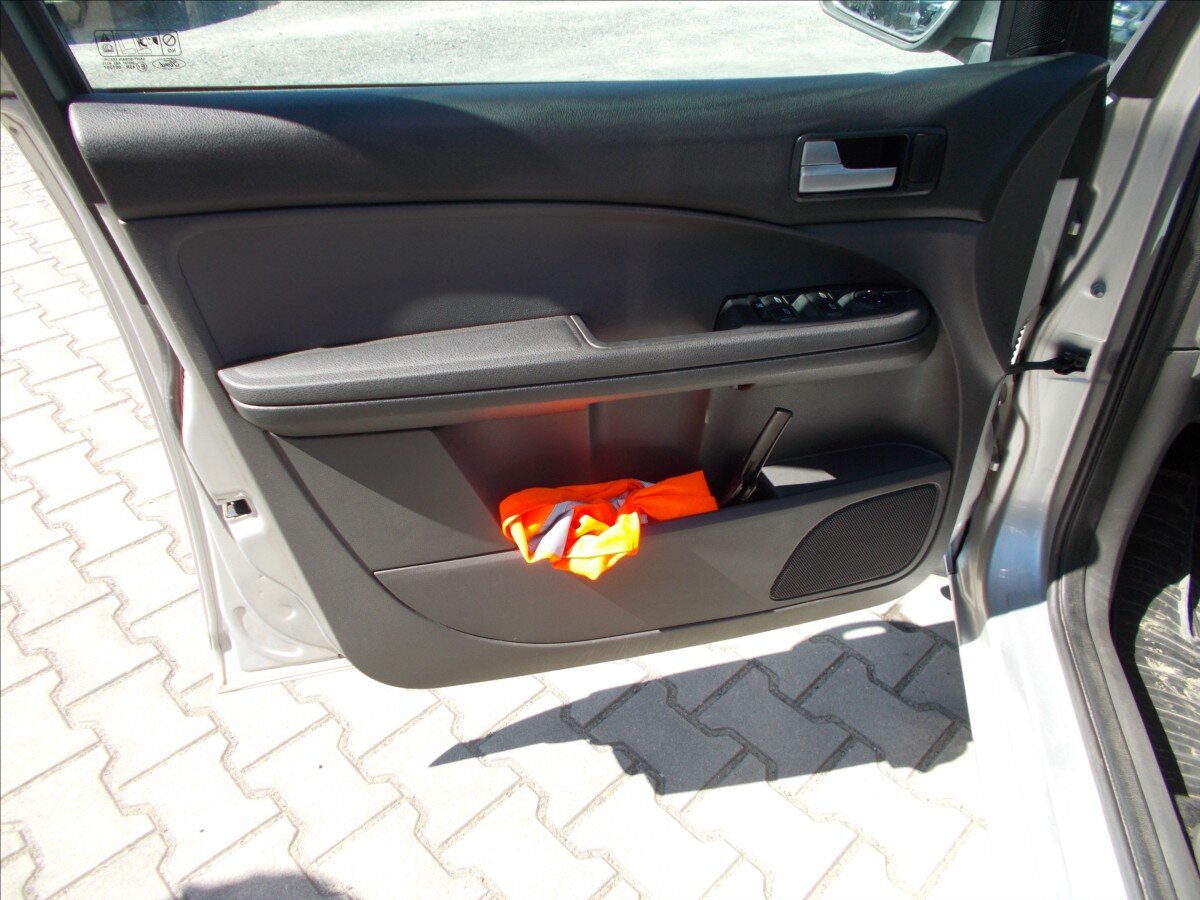 Ford C-MAX MPV 1,6 l 80 kw